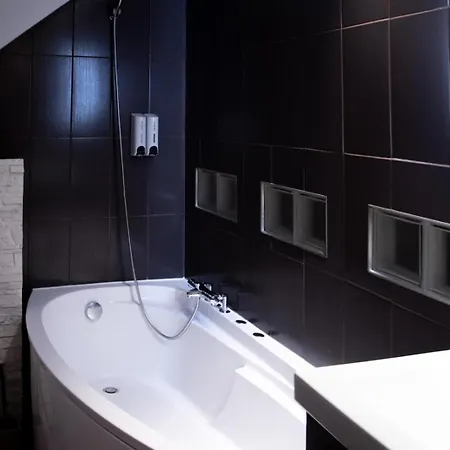 Holiday home Muraille Du Chateau Avec Jacuzzi